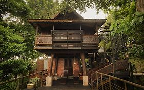 Malihom Private Estate